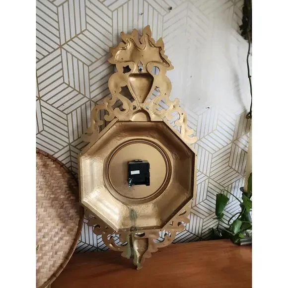 Vintage Syroco Ornate Wall Clock Hollywood Regency MCM 1960s USA 27" - Picture 8 of 9